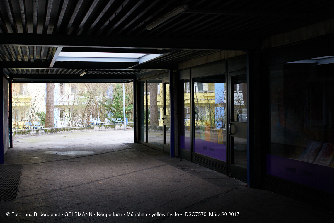 21.03.2017 - Abrissbaustelle Quiddezentrum in Neuperlach